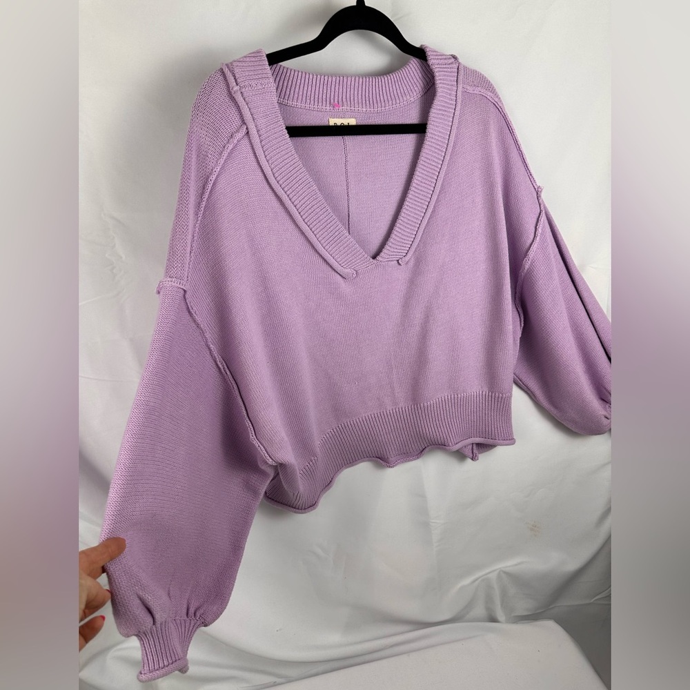 POL Lavender V-Neck Sweater, small, but oversized